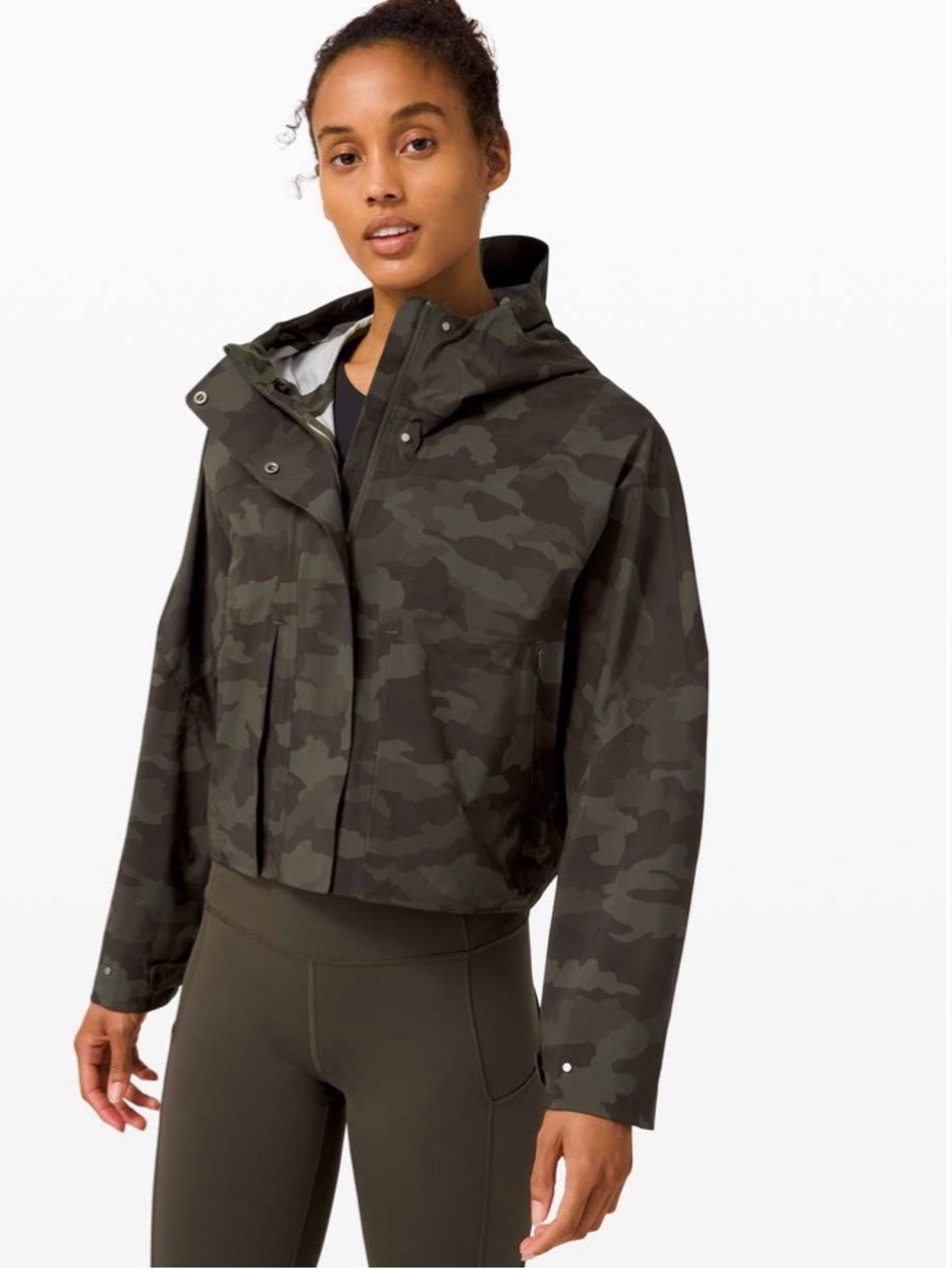 Lululemon Rain Chaser Jacket
Heritage 365 Camo Dark Olive Multi